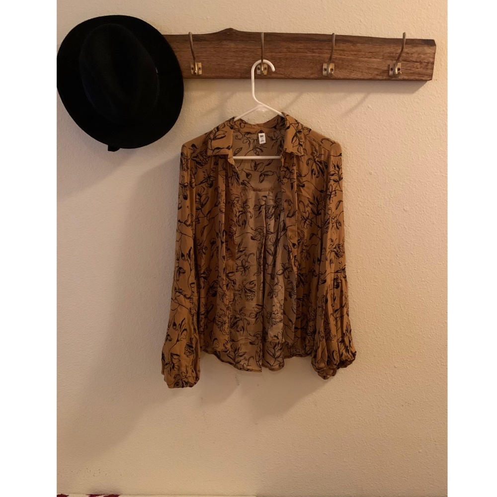 BP. Bell-Sleeve Blouse.